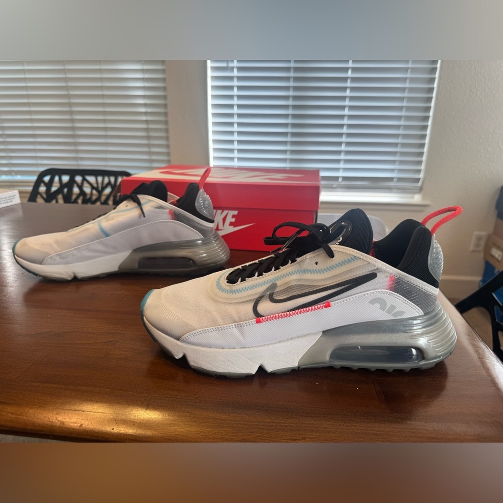 Nike Air Max 2090 White and Gray Athletic Shoes